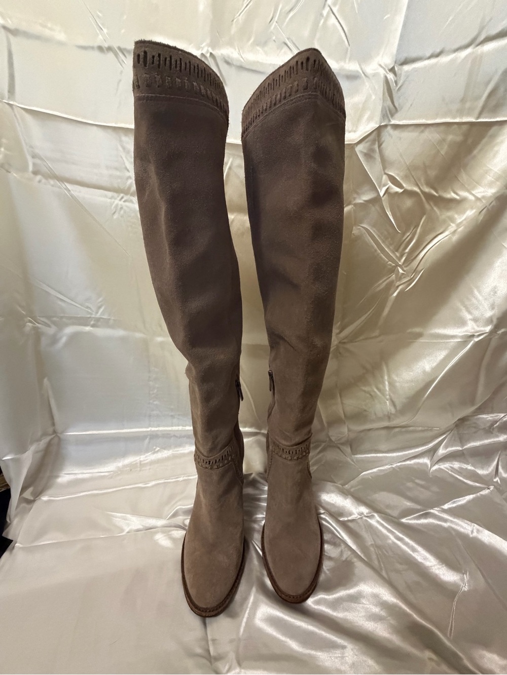 Vince Camuto Madolee Boots 7.5M Taupe Suede Leather Over Knee OTK Western